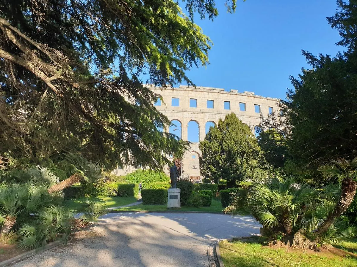 Apartment Sunny Place Pula 0*,  Croatia