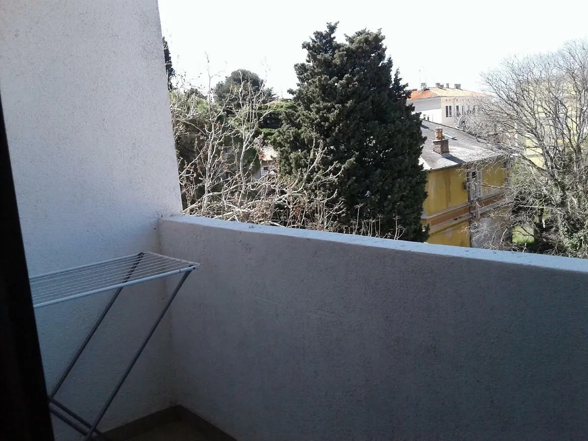 Apartment Sunny Place Pula 0*,  Croatia