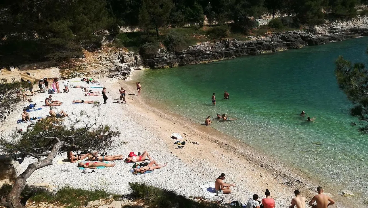 Apartment Sunny Place Pula
